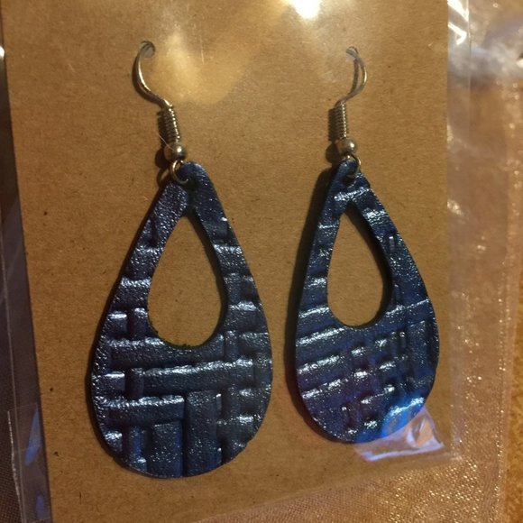 NWT Metallic Blue Leather Pierced Earring - Picture 1 of 2